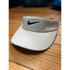 Nike Golf Visor Adjustable Summer White Black Women Accessories NWT